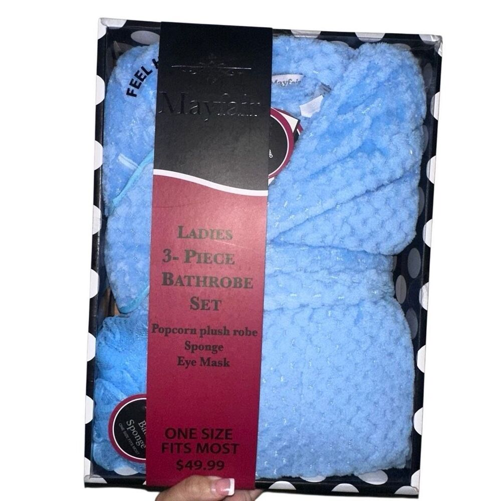 Mayfair Ladies Plush Bathrobe Gift Set Corduroy Robe Eye Mask Sponge NEW